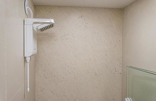 Studio Moderno e aconchegante a 100m do metrô, 700m da Praia e do Aterro do Flamengo, conforto e tranquilidade no coração do Rio! - Foto 33