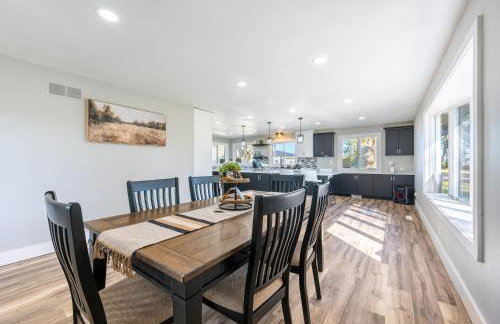 Private 4BR Estate on 11 acres, Game Room, Near Hospitals & Casino - Foto 4