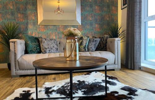 Luxury Riverfront Apartment - Foto 8