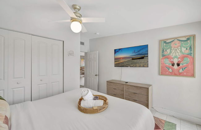 Poolside Paradise Dock & Pool! - Foto 2