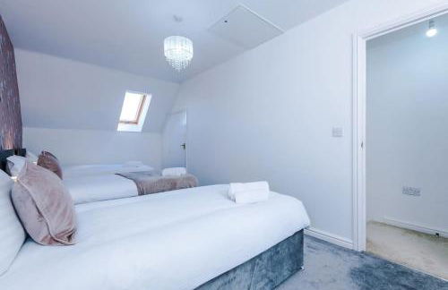 Lovely three bed home Manchester - Foto 60