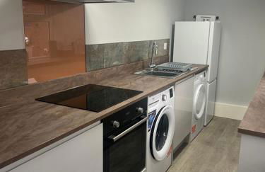 3 bed flat 10 mins to Alton Towers Sleeps 6-8 people - Foto 58