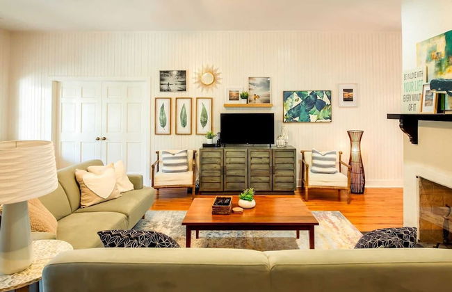 75 Grand Pavilion by Avantstay Steps From Beach + 2 Community Pools - Photo 35