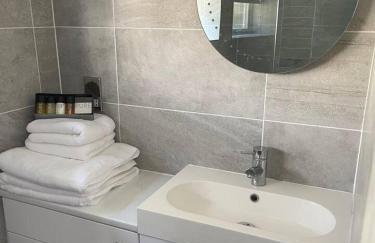 Brighouse Studio - Pet Friendly! - Free Parking - Foto 15