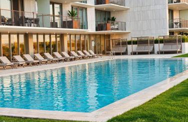 Bayline- Beachfront and Pool - Photo 19