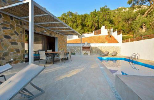 Corfu Travel Stories Villa, Private Pool - Stunning Sea Views - Accessible - 4 Bedrooms - Foto 14