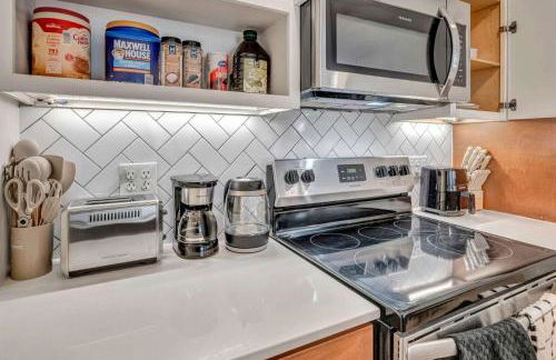 Little Italy & CWRU w King BedGymParkingWD - Foto 19