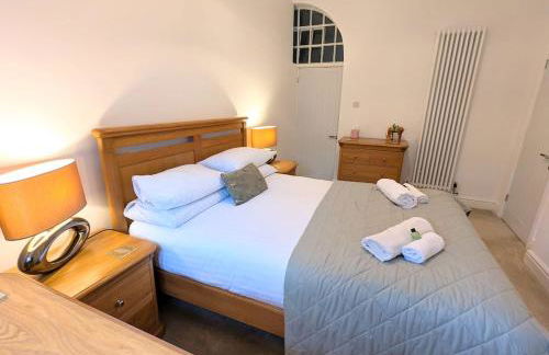 2 Bedroom Unique Converted Constabulary - Foto 17