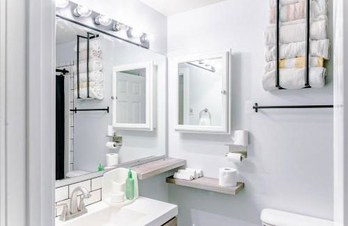 4-bedroom Burlington with AC & Wifi - Foto 18