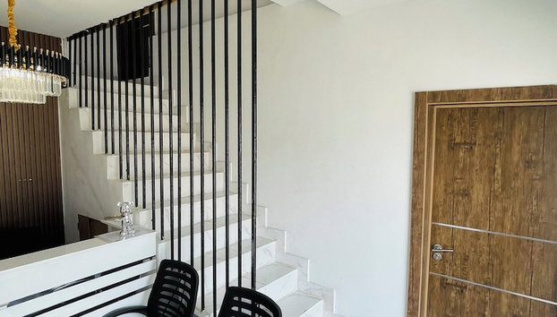 LUXE APARTMENTS - Foto 3, Mostrador del conserje