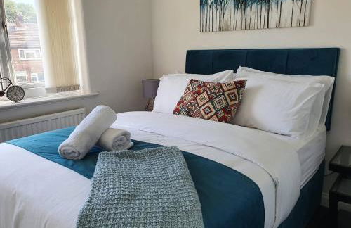 Spacious 3BR - Nr Clifton Train Station 510min walk - Garden Free Parking - Foto 5