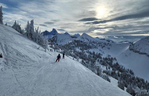Teton Harmony by KABINO Hot Tub Pool Table Fire Pit Mtn Views 2 Levels 2 Living Rooms WiFi Grill - Foto 27