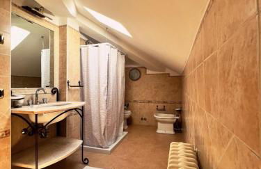 Appartamento mansardato con vista lago - Photo 4