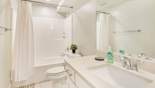 New Furnished 2Bd Apt! Great for Long Stays - Foto 5