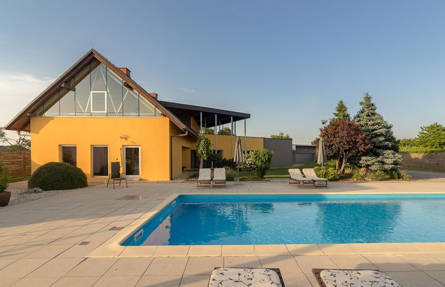 Pool Villa Izabela With Wellness - Photo 64