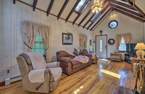 Dog-Friendly Waretown Home with Furnished Deck! - Foto 3