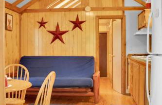 Homey Cabin in Bloomington with Views - Foto 11