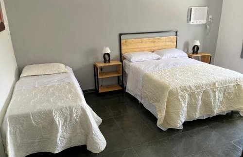 Flat com ar, varanda e linda vista para o Ibituruna - Pico do Ibituruna - 201 - Foto 14