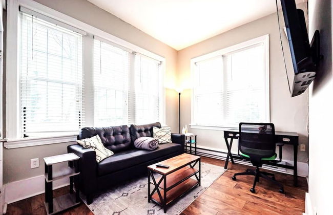 Park Place- Cozy Modern Space Fully Updated Fast Wifi Good Coffee and Easy Parking - Foto 3