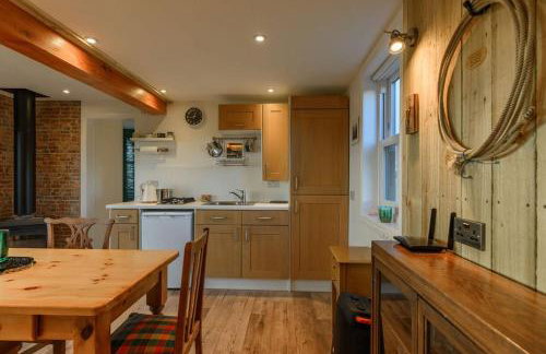 A tiny piece of heaven, stunning sea views hot tub - Foto 5