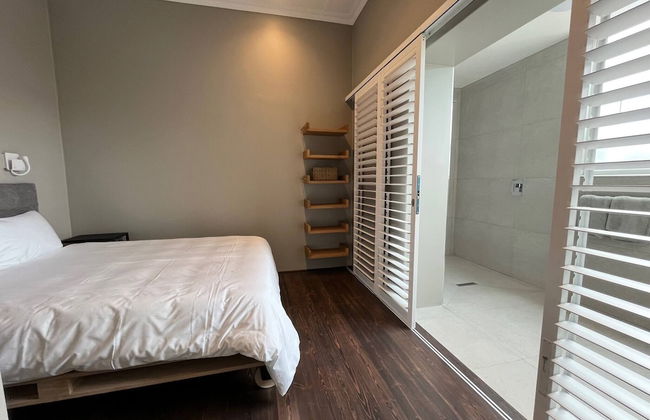 Beach Tower House Luxury Beachfront Villa - Photo 7