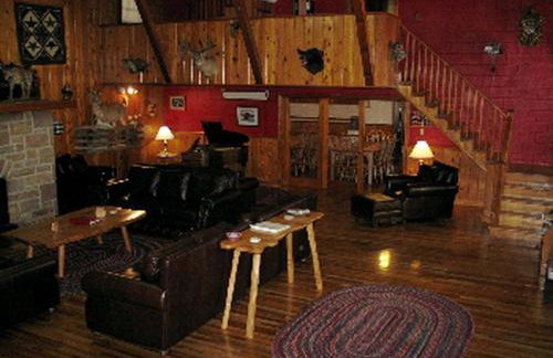 Rustic Lodge Rental on a Farm in Fayette County, West Virginia - Foto 3