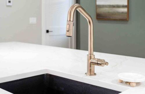 New Build, Downtown Views, next to NCH - Foto 26