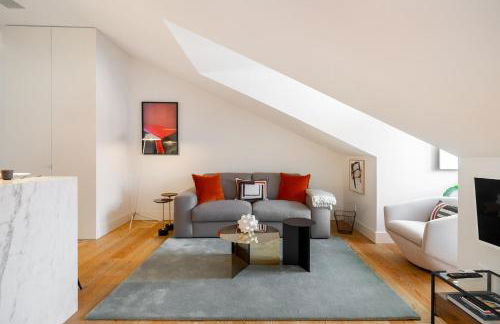 WHome Top-Floor Studio in Prime Location - Photo 20