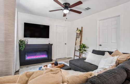 The Craftsman on Clay-Downtown-4 Blocks to Silos-Hot Tub and Cowboy Pool - Foto 17