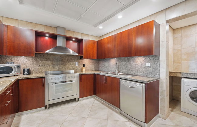 Blue Beach Tower - Photo 43