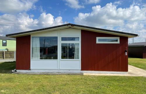 Modern Funky Private Chalet at the Beach - Foto 23