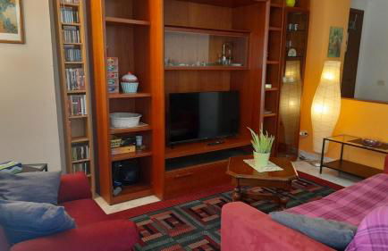 Whole apartment in Villa surrounded by green - Foto 24