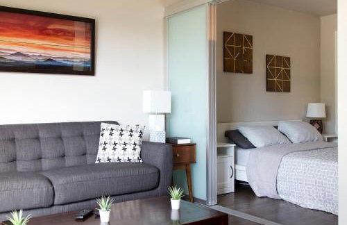 Amazing Capitol Hill Apartment with Free Parking! - Foto 1