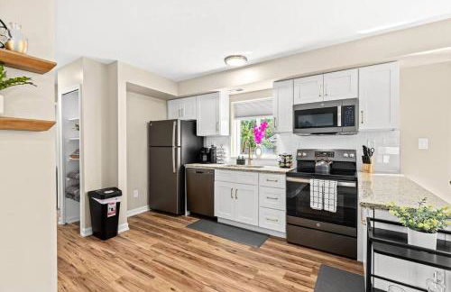 Spacious 1BR Flat, Workspace, King Bed - Foto 13