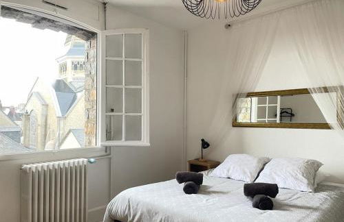 DOMFRONT-BNB : CHIC & CONFORT - Foto 63