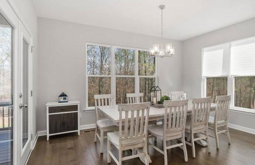 Beautiful Home with Lake and Marina Access, Firepit, Golf Cart Included - Foto 9