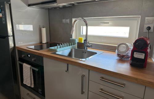 Charming In-Town Apartment - Foto 16