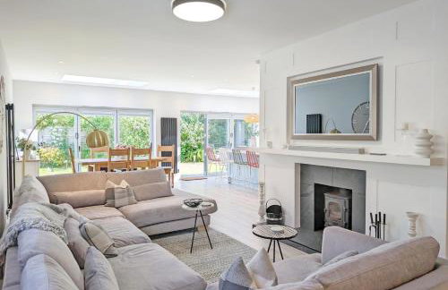 One Elms Way - Sleeps 8 - West Wittering - Foto 2