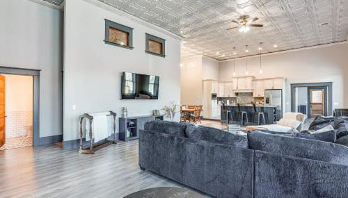 Florence Vacation Rental with Rooftop Deck! - Photo 5