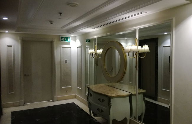 San Stefano Grand Plaza - Photo 19