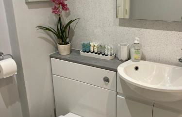 Assembly View - two bedroomed apartment with parking permit in Ludlow Town Centre - Photo 22