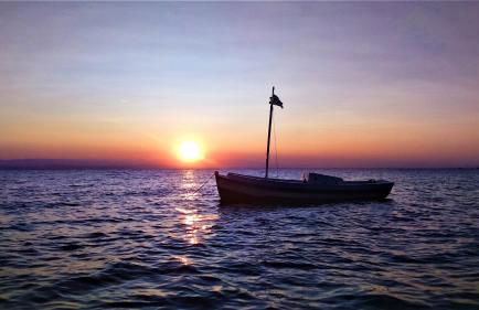 Infinite Blue, Horizon, Elegance, Hospitality - Photo 14