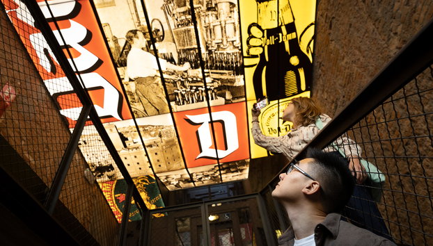 Visita a la Antigua Fábrica Estrella Damm de Barcelona - Foto 4