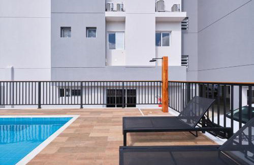 2 QUARTOS com Churrasqueira na Varanda, Piscina, Garagem interna, WiFi 500mbps, Ar Condicionado e Telas de Proteção - Foto 26