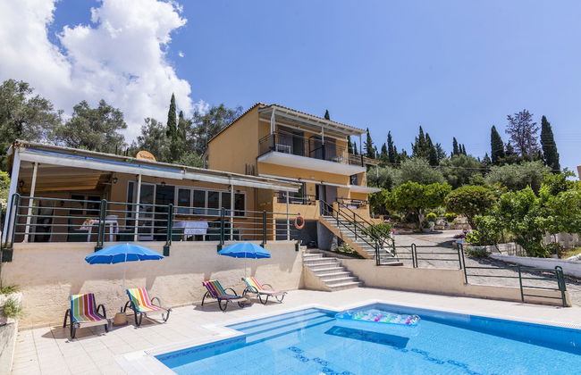 Ipsos Pool Apartments, Elena & Maria by Konnect - Foto 1