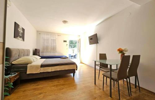 Apartmani Barbara Brseč - Foto 12