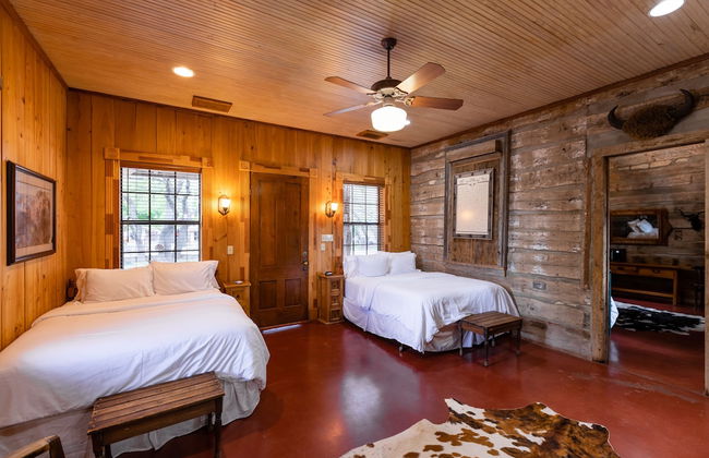 Y.O. Ranch Headquarters - Foto 26