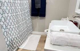 8354 Adam Unit B 1Bed 1Bath by SD Stay - Foto 2