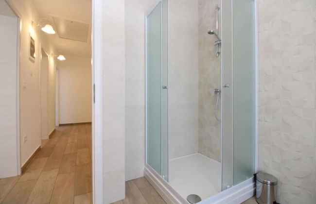 Elegant Villa With Private Pool in Bale - Foto 25