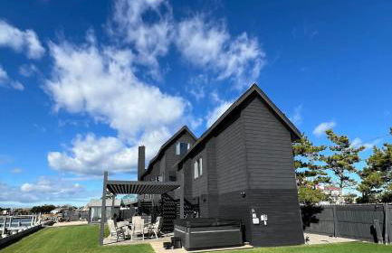 Black Swan- Beachfront Home with Year-Round Jacuzzi - Foto 8
